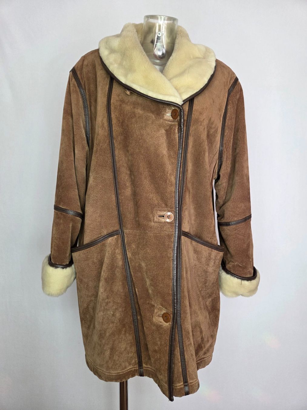 Jacken: Vintage Wildlederjacke Gr. L – Gebraucht aus Bern von SecondSpirit