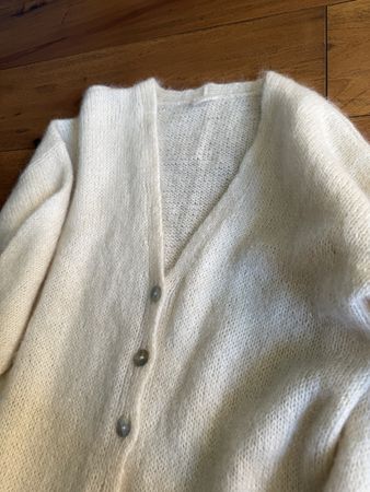 Cardigan in seta mohair handmade