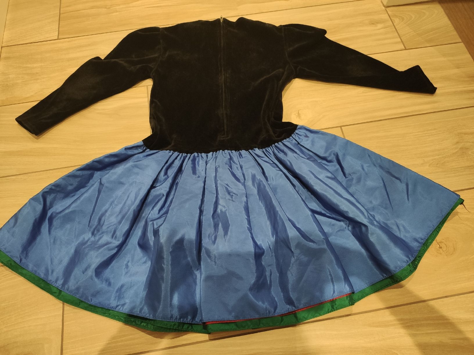 Kleider & Röcke: Festliches Kleid Grösse 140 – Gebraucht aus Dietikon von iksan 5