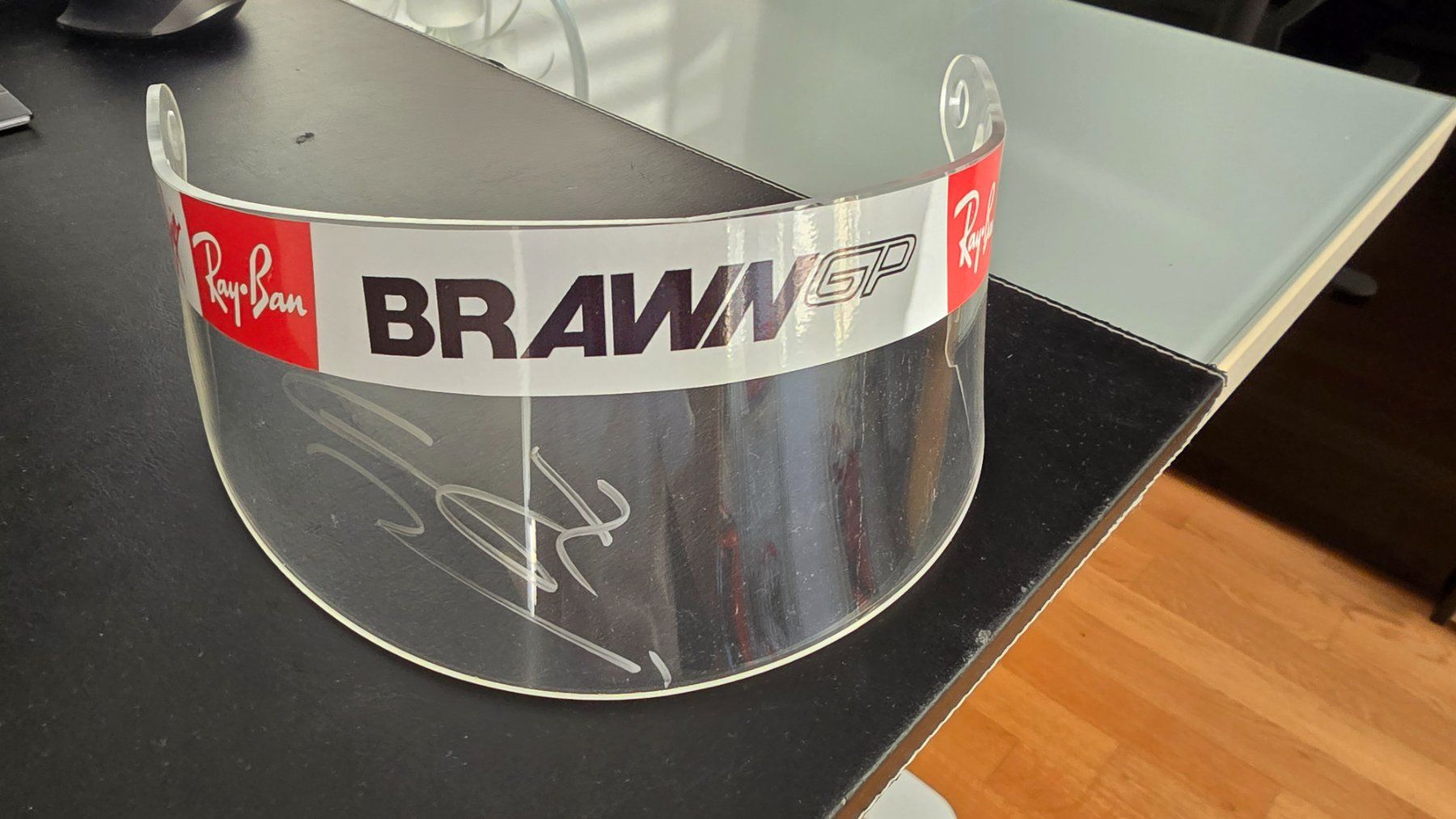 Autografi: Visière signée Jenson Button, F1, COA – Usato da St-Sulpice VD venduto da GT3RS