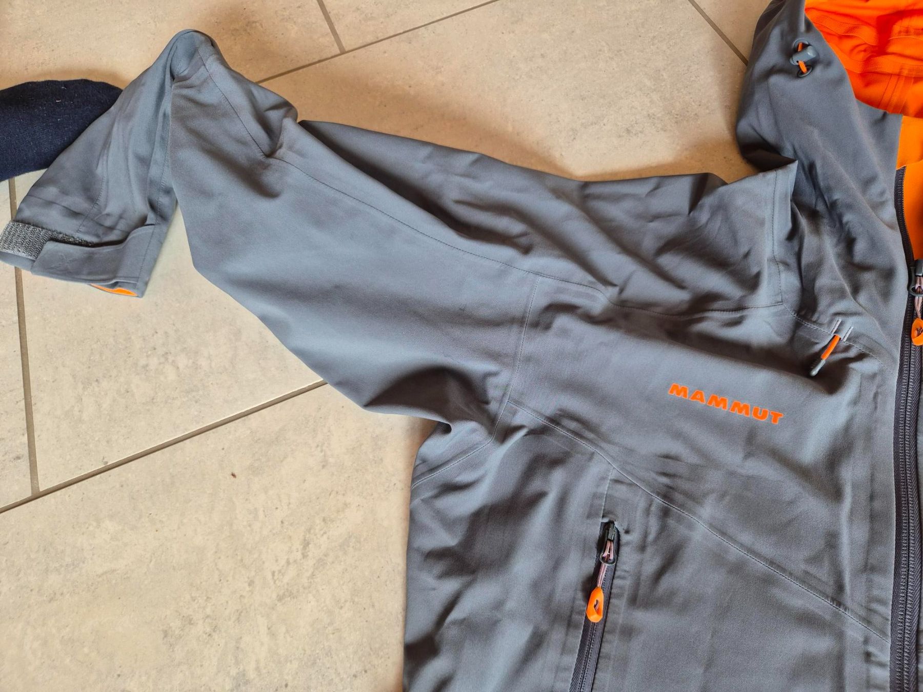 Mammut Giacche: Mammut Eiger extreme Ultimate Eisfeld SO Jacket Men Grösse M – Usato da Marthalen venduto da NZ-Guy 2