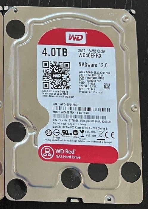 Western Digital Disques durs: WD Red 4TB SATA NASware – D'occasion à Bettwil par man_kys8