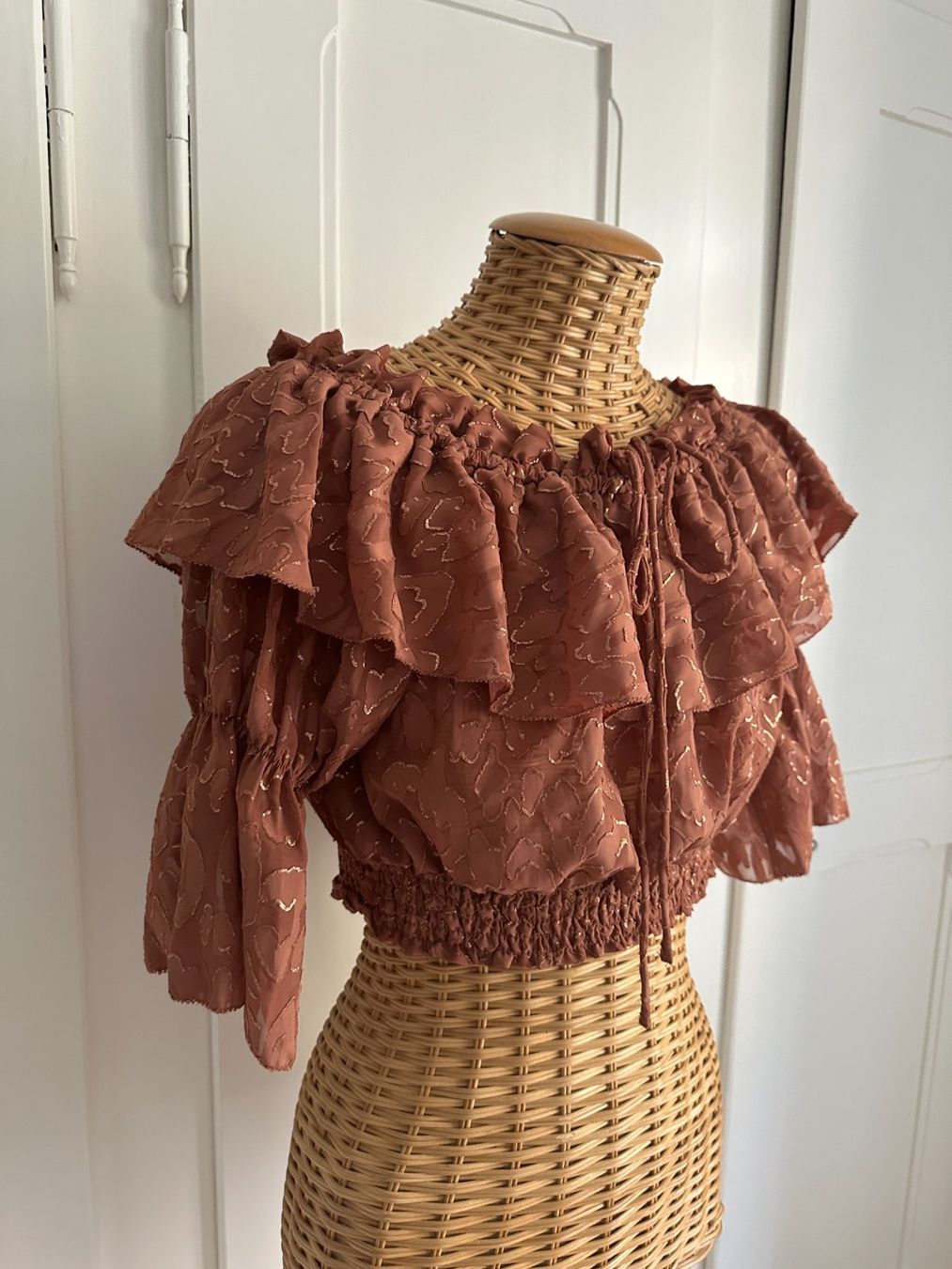 H&M Tops: Cropped Chiffon Oberteil prune - 36 – Gebraucht aus Zürich von Diazaio 1