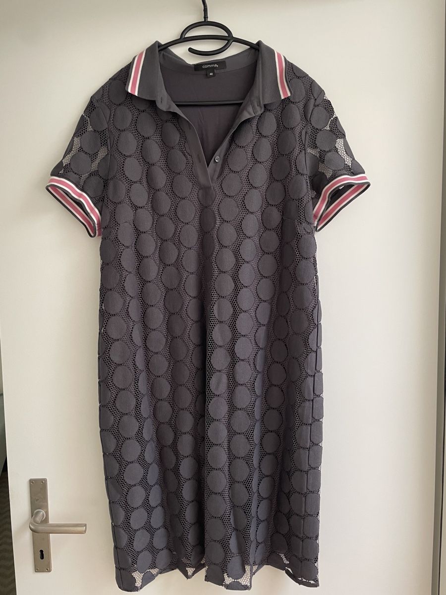 Comma Robes: Kleid comma grau Grösse 42 – D'occasion à Mauren par acht33null