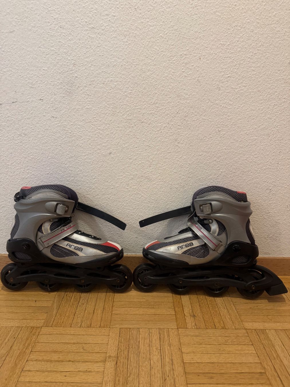 Pattini in linea & Pattini a rotelle: Rollers 4 roues – Usato da Biel/Bienne venduto da staceey-7