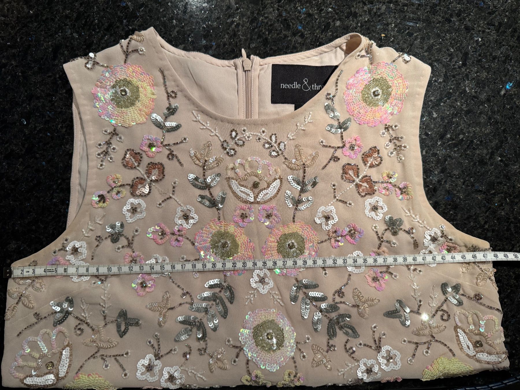 Top: Needle & Thread Pailletten-(Crop)Top – Usato da Wädenswil venduto da kir_7hdr 6