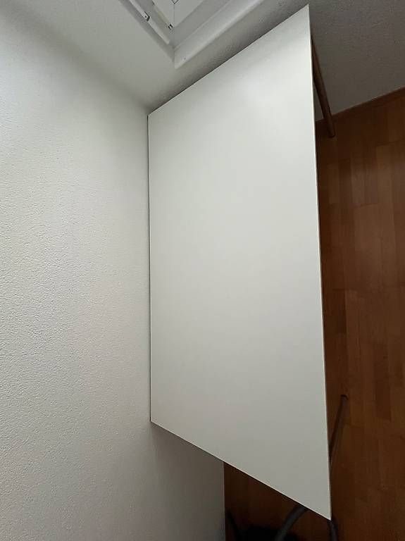Bureaux: Schreibtisch – D'occasion à Port par Ca. 2