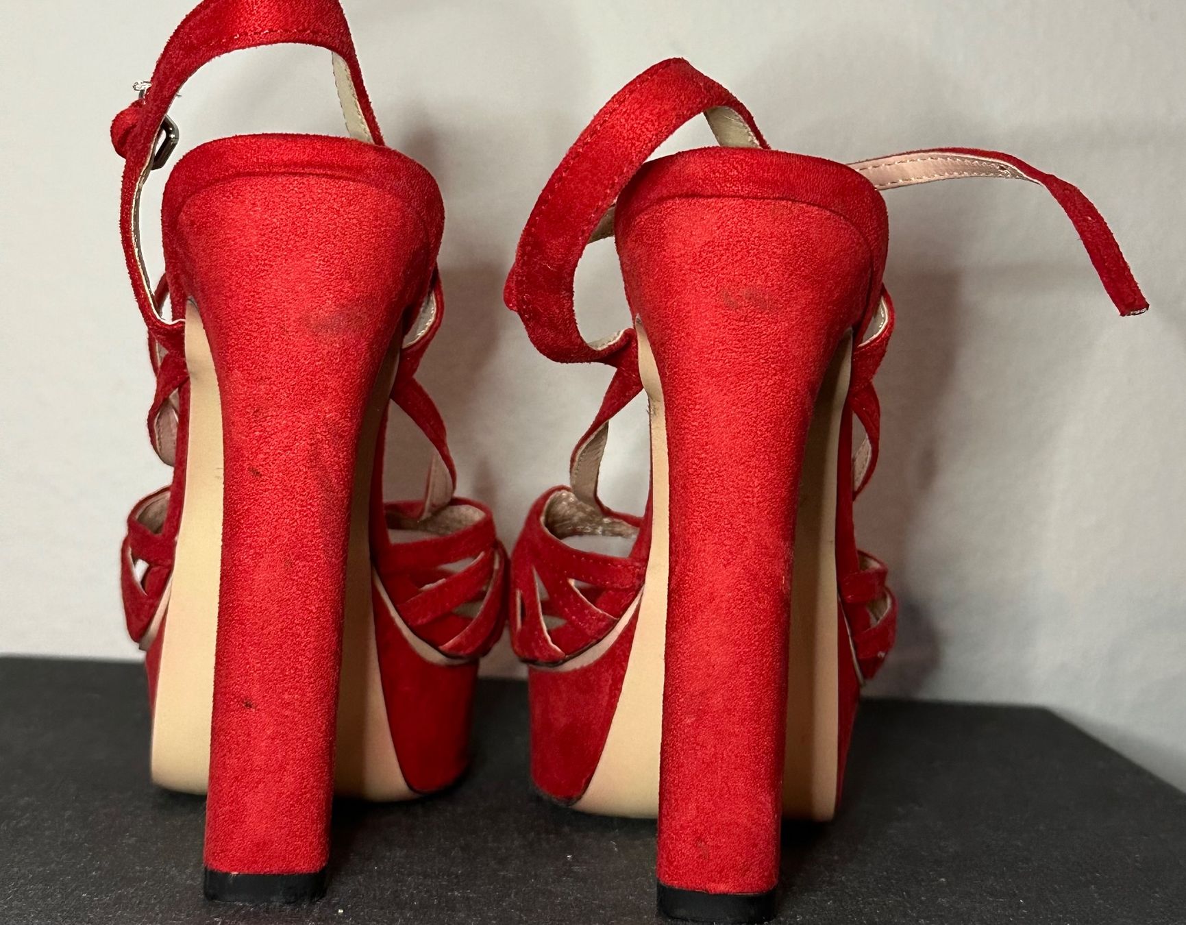 Zara Scarpe da donna: Rote Plateau High Heels Zara Gr. 37 – Usato da Lustmühle venduto da sar_7xmy 1