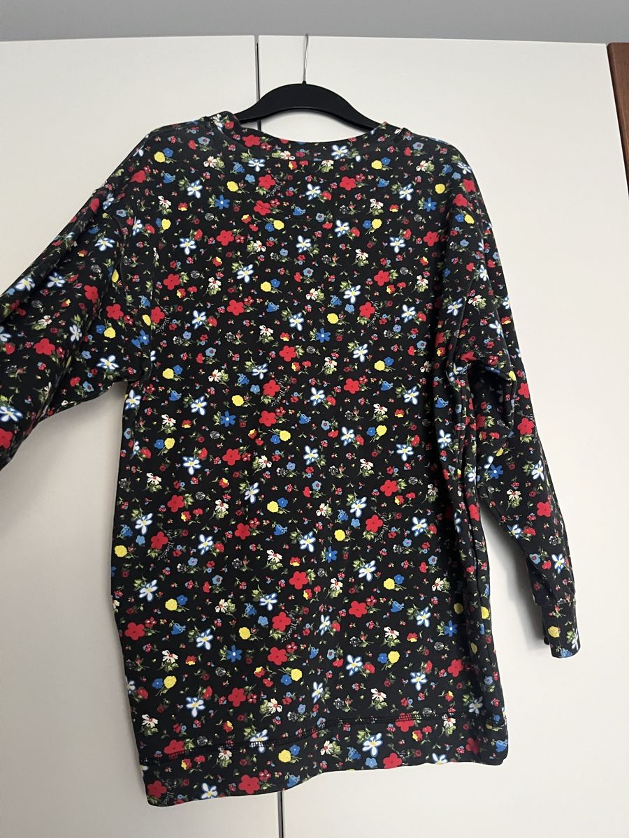 Moschino Kleider: Moschino Kleider 38 – Gebraucht aus Adliswil von Sale12 3
