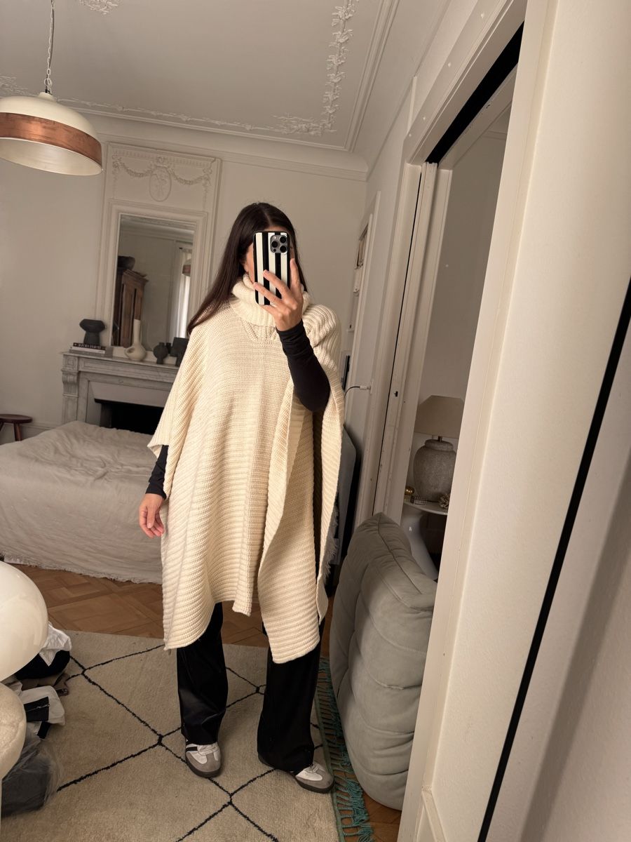 Altro in Moda donna: Barbara Bui cape 100% laine – Usato da Genève venduto da Cicin