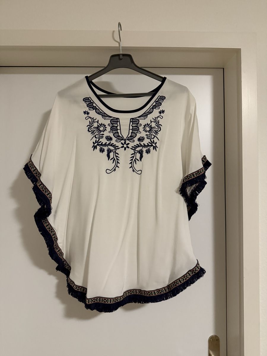 Blusen: Poncho – Gebraucht aus Stans von lorena.17
