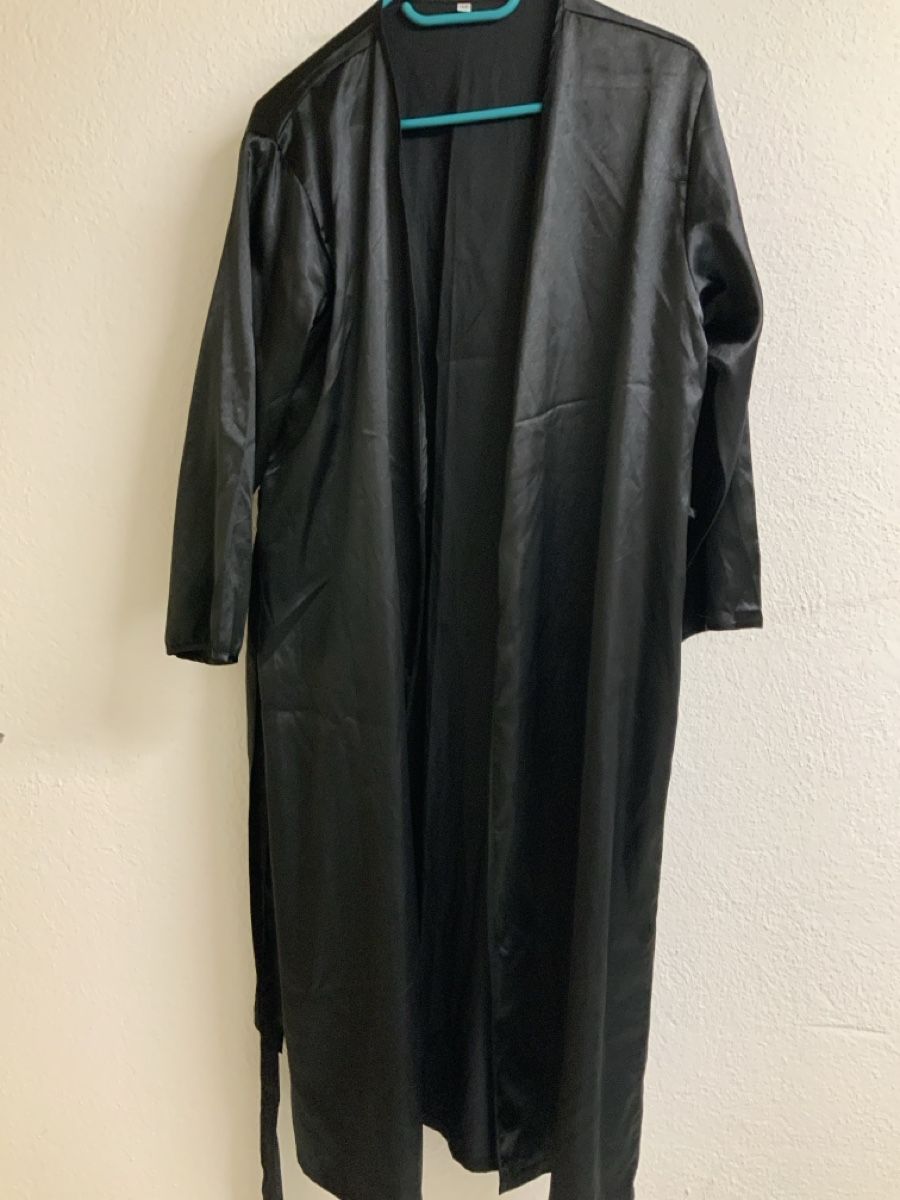 Accappatoi: Morgenmantel Polyester Grösse M schwarz Neu – Nuovo (secondo la descrizione) da Wallisellen venduto da AS.TZ.