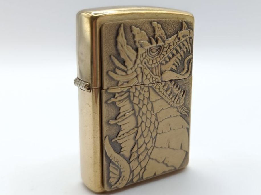 Zippo Accendini: ZIPPO Drachen Emblem Feuerzeug 60005632 – Nuovo e nell'imballaggio originale da Ennenda venduto da Benzinflamme 1