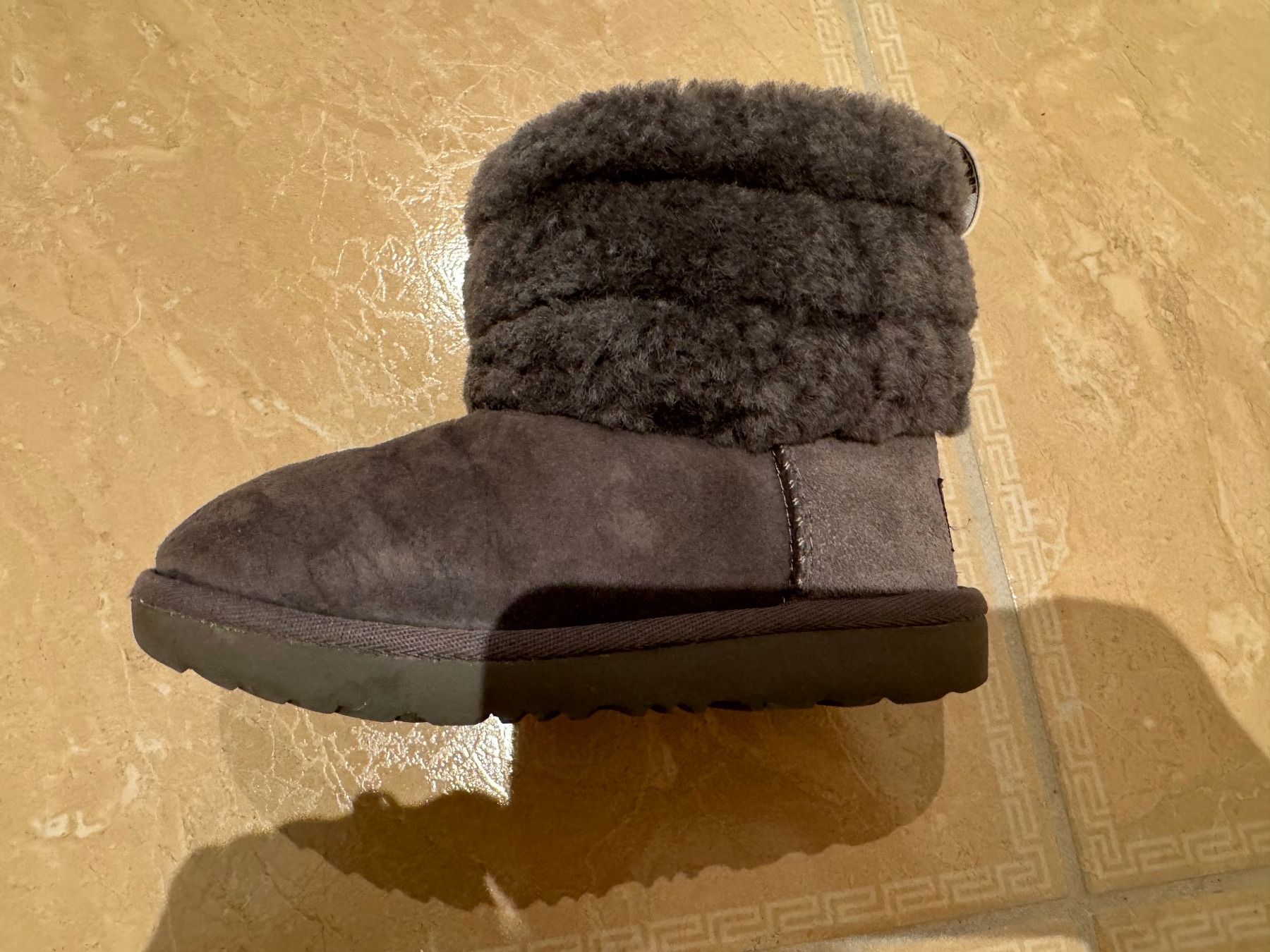 Ugg Scarpe per ragazze: UGG warme Schuhe, 28.5 – Usato da Klingnau venduto da Markus14 6