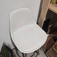 2 Chaise haute de bar 
