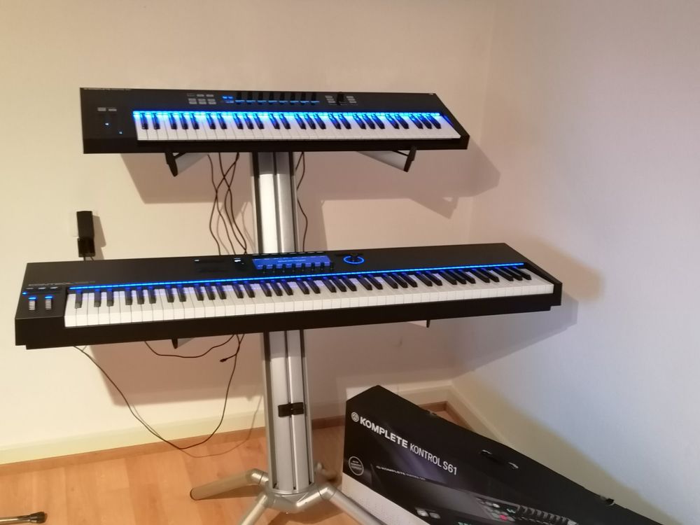 Native Instruments S88 & S61 + K&M Ständer – Bundle (Gebraucht) in ...