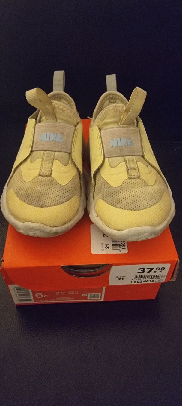 Nike Scarpe per ragazzi: Nike Schuhe Gr. 21 Kleinkinder – Usato da Rupperswil venduto da greenangel4