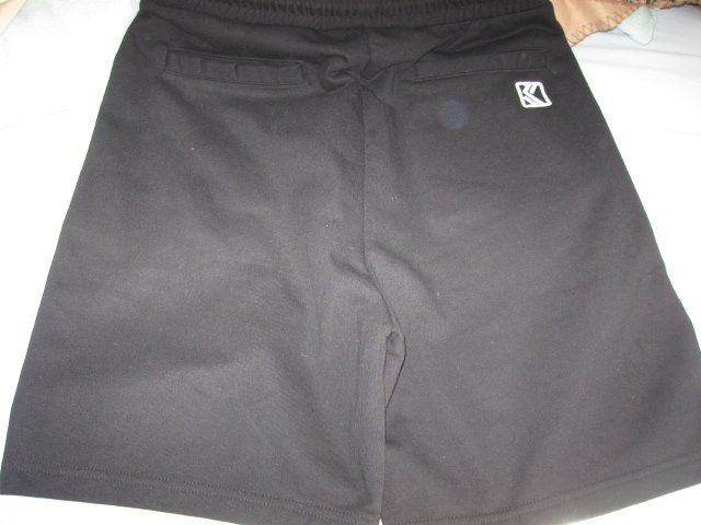 Pantaloni: COOLE KARL KANI SHORTS!! – Nuovo (secondo la descrizione) da Zürich venduto da Rwinnie 1