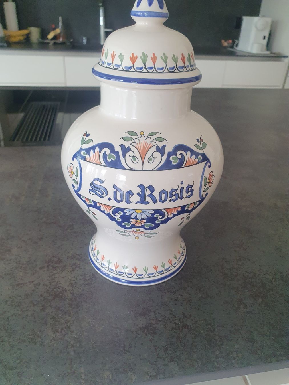 Vasen & Gefässe: Antiker Krug "S.de Rosis" - Dekorative Keramik Dose – Gebraucht aus Reinach von 3Guggerli