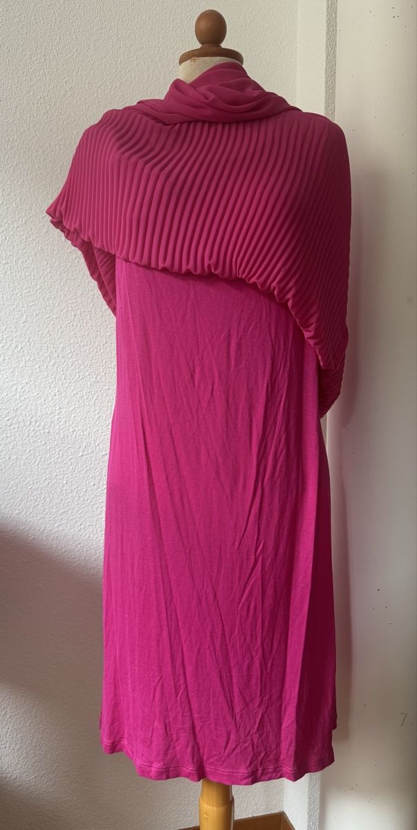 Kleider: Robe CHALOU plissée taille 42, magenta  – Neu (gemäss Beschreibung) aus Morges von sandy069 4