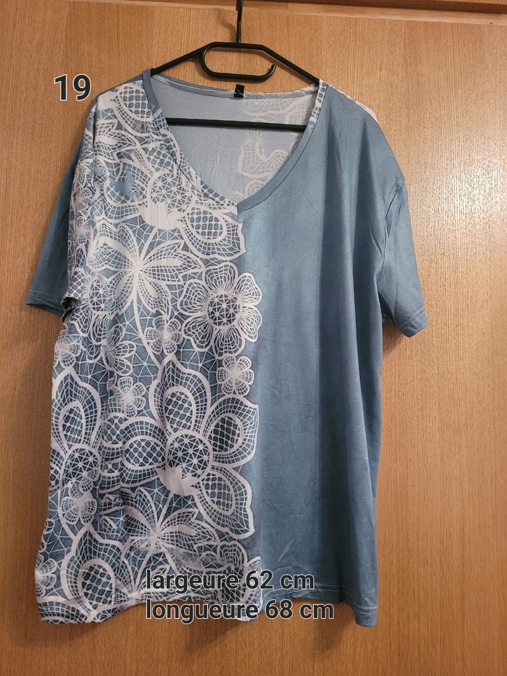 T-Shirts: t-shirt – Gebraucht aus St-Maurice von Didote