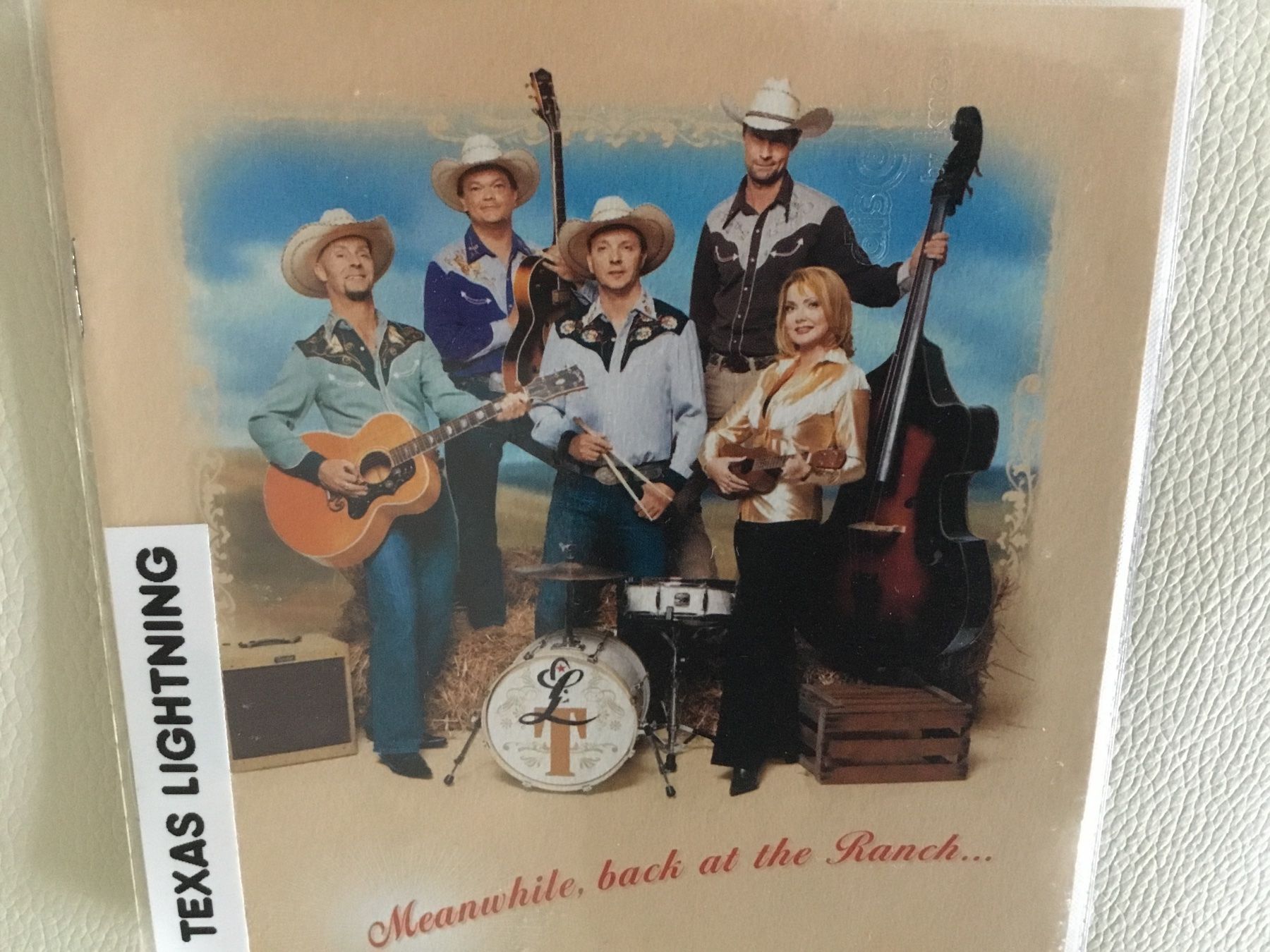 CDs: Texas Lightning - Meanwhile, back at the Ranch... CD – Gebraucht aus Thierachern von sweden08