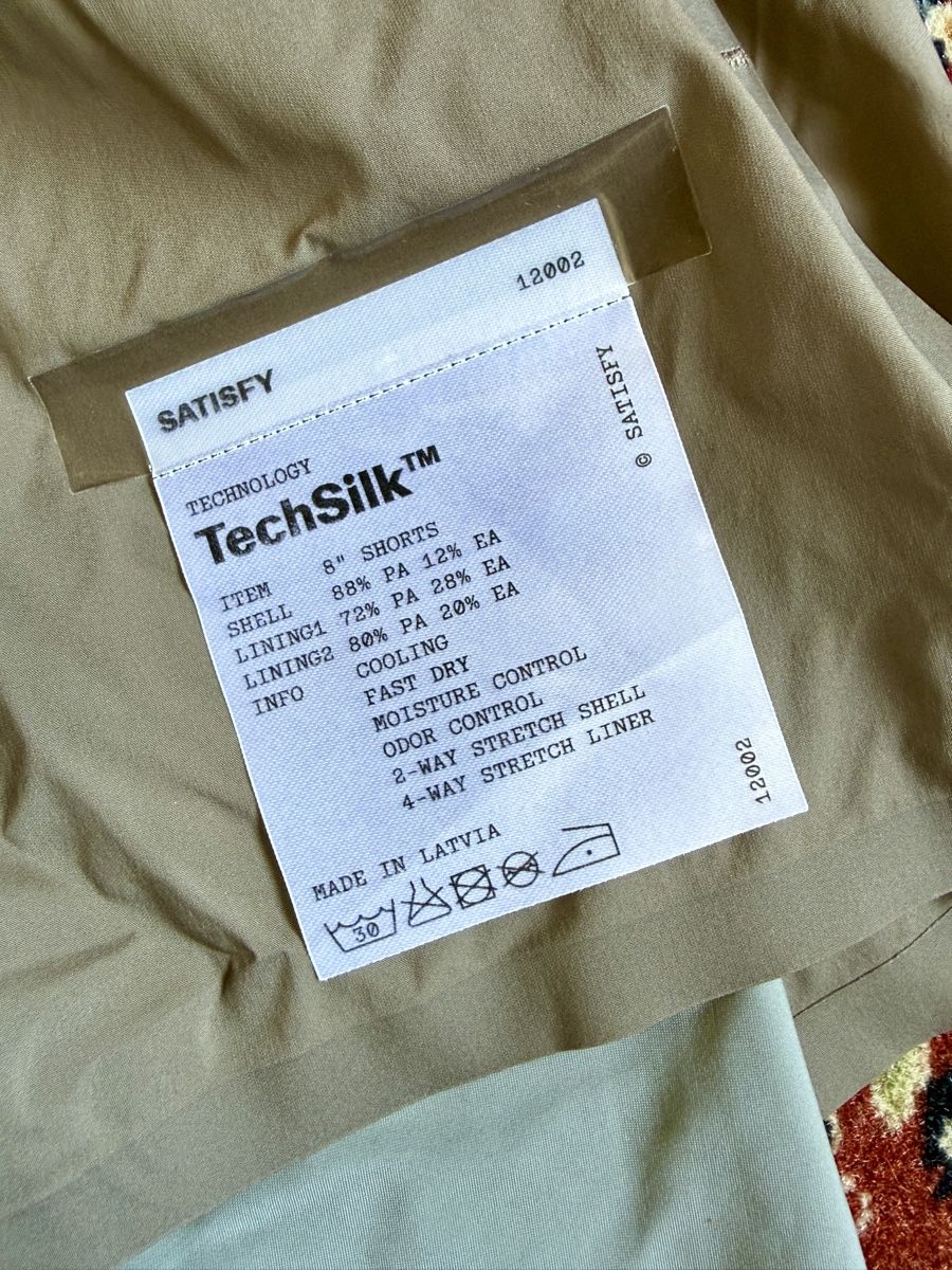 Satisfy Pantaloni: Satisfy TechSilk 8" Shorts Men's Size L new Running – Nuovo e nell'imballaggio originale da Luzern venduto da ch_in 1