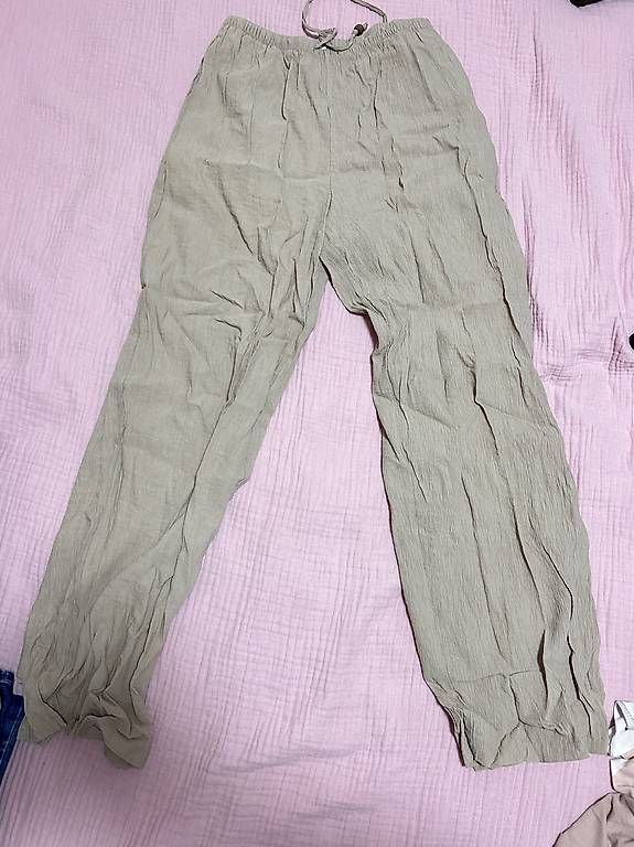 Pantaloni: Graue Leinenhose – Usato da Zürich venduto da ruh_qrn7