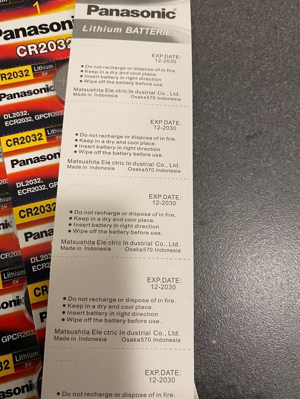 Panasonic Caricatori & Batterie: 20x Panasonic Knopfzellen Batterien – Nuovo e nell'imballaggio originale da Hünenberg venduto da Trade18 2