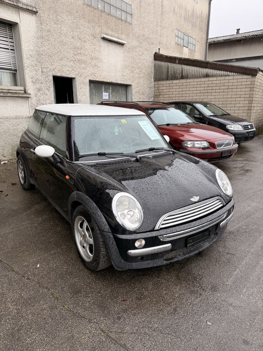 Mini Automobili: Mini Cooper zu Verkaufen, ab Platz – Usato da Grafenried venduto da ErnstEggerAG 1