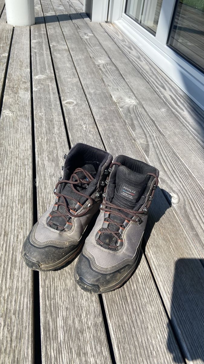Scarpe per ragazzi: Neuwertige Wanderschuhe Forclaz Gr. 40 – Nuovo (secondo la descrizione) da Horw venduto da tori1