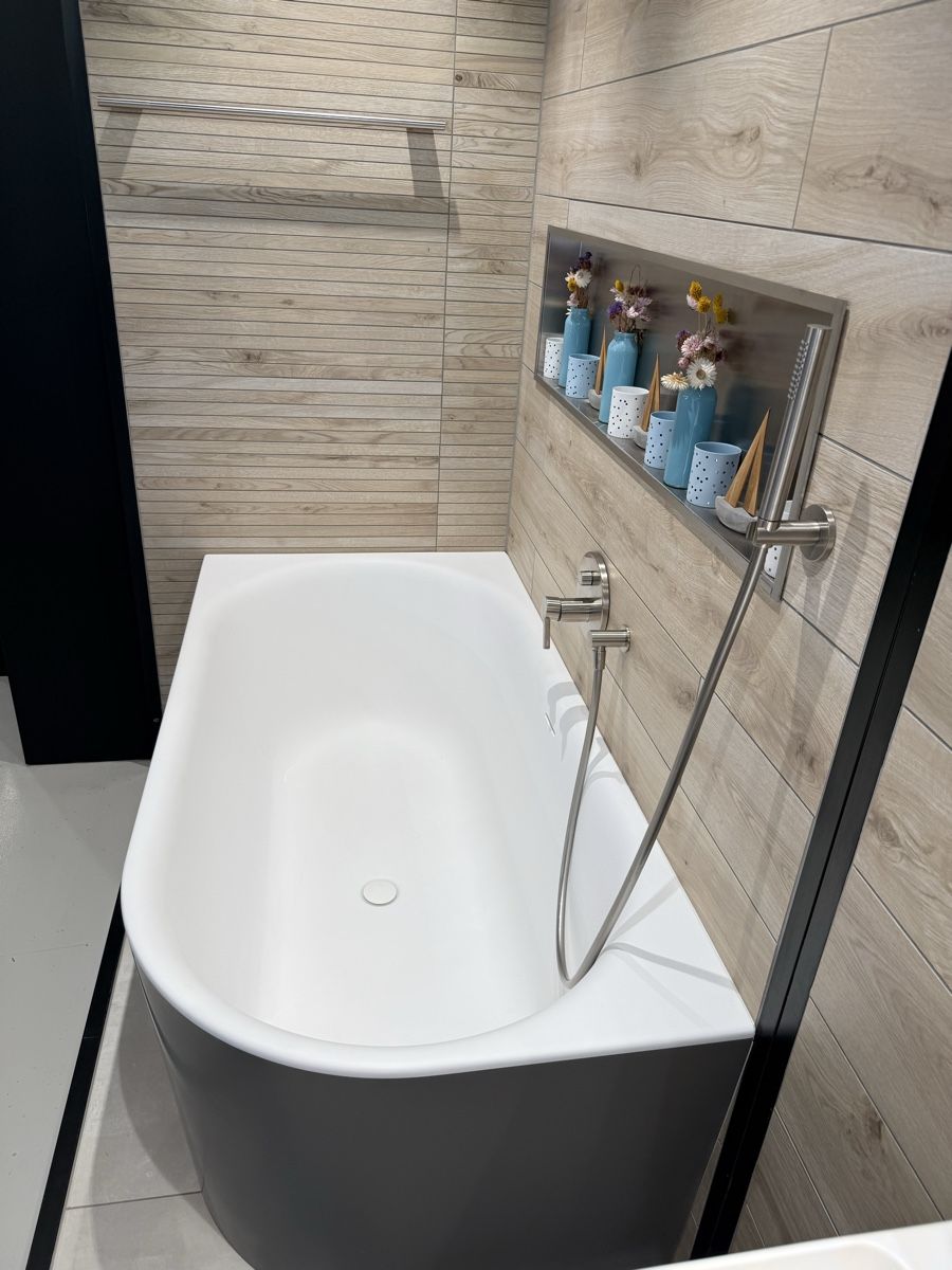 Badewannen: Knief Badewanne Mineralwerkstoff – Neu (gemäss Beschreibung) aus Amriswil von deluxe_bad 1