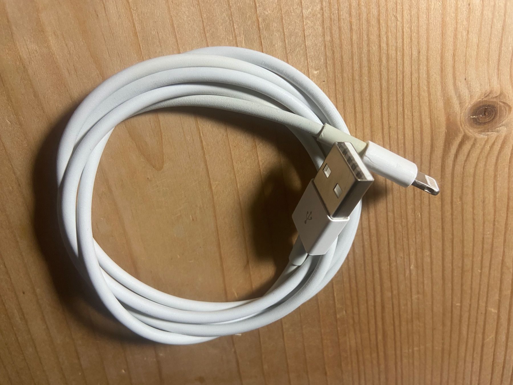 Apple Caricabatterie: Iphone Ladekabel, Lightning Kabel 2 Meter – Usato da Hittnau venduto da Oracel 1