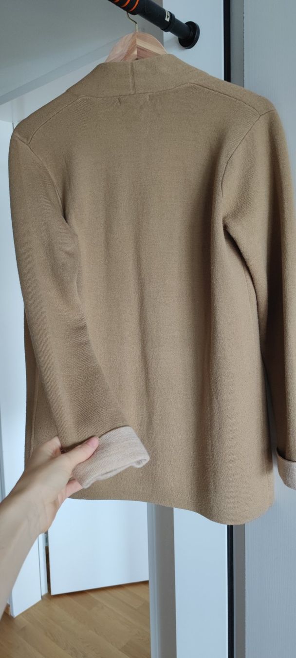 H&M Maglioni & Felpe: Cardigan XS/S – Usato da Zug venduto da vik_8fdf 1