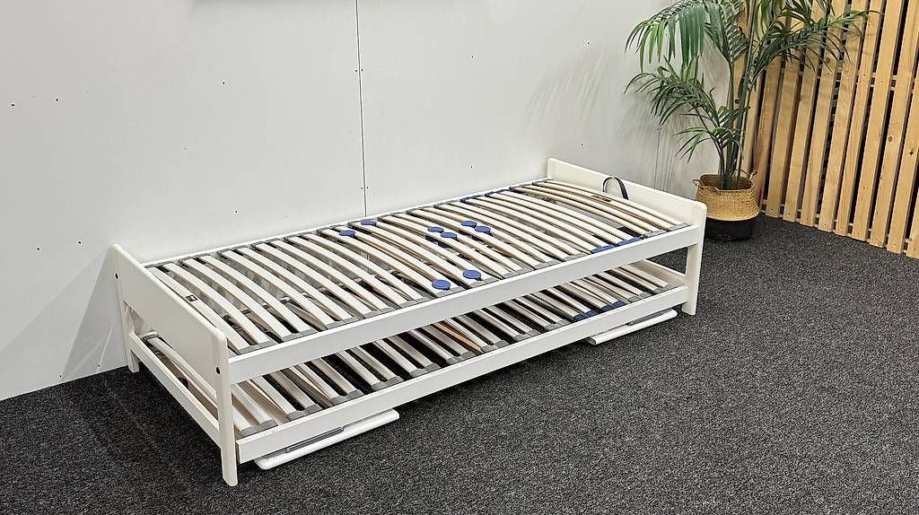 Lits: Raumsparbett Möbel Pfister 90/200 – D'occasion à Münchenbuchsee par Mekran 1