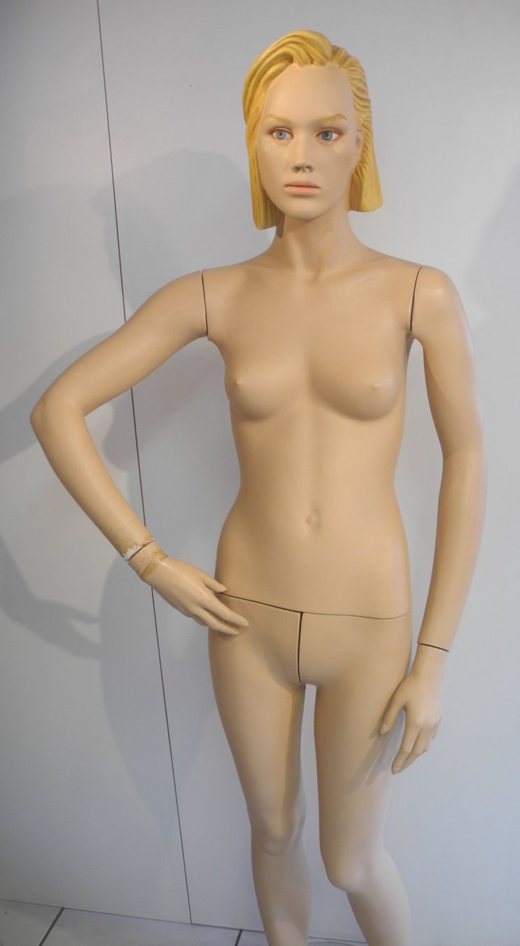 Altro in Decorazioni & Accessori: Schaufensterpuppe / Mannequin antik "Miranda" – Usato da Kottwil venduto da Crazyrolf