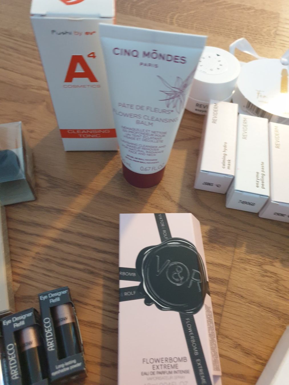 Cura del viso: Kosmetik (diverse Marken) Neu – Nuovo e nell'imballaggio originale da Zumikon venduto da chv_w96q 8