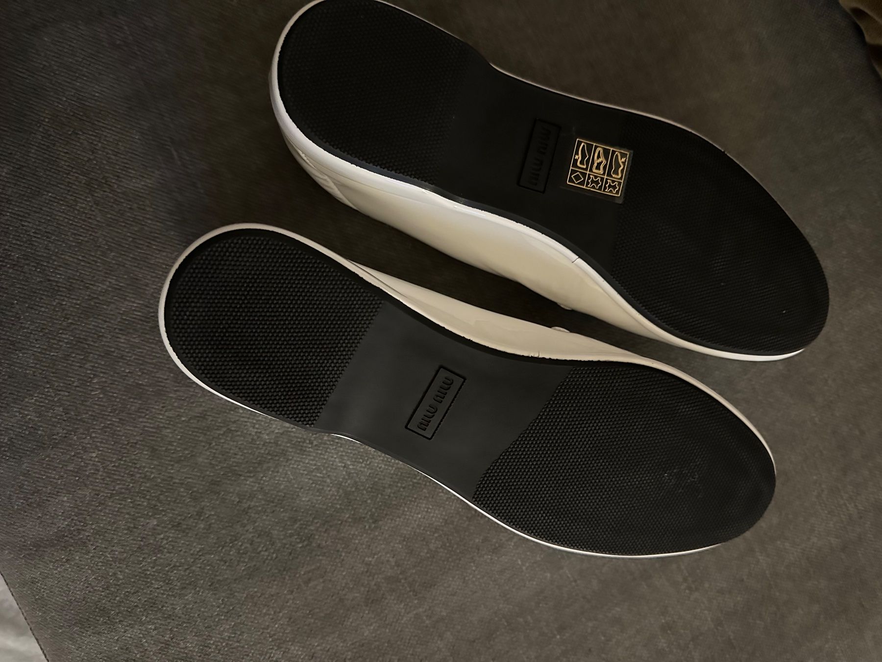 Miu Miu Scarpe da donna: Miu Miu Loafers – Nuovo e nell'imballaggio originale da Zürich venduto da realal 5