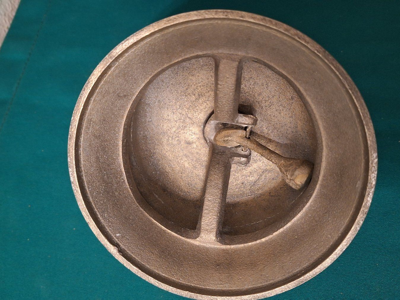 Campanacci mucche: Tisch-Glocke ,Hotel -Glocke verziert mit floralem Muster – Usato da Arlesheim venduto da shopradl 5