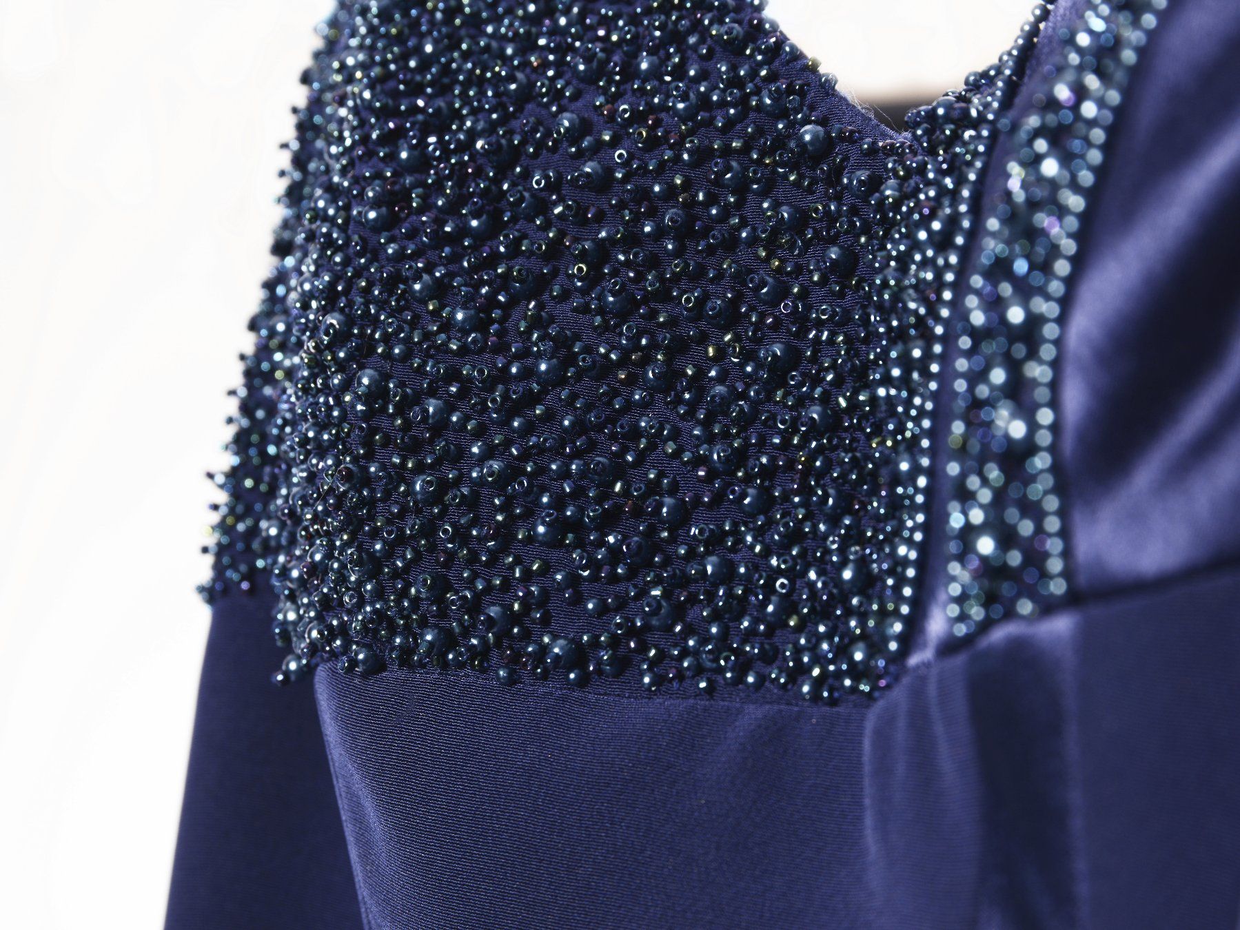 Vestiti: Langes Kleid Chez Janine Brautmode Bubikon – Usato da Uznach venduto da EH249 6