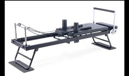 Pilates Reformer Fitnessgeraet schwarz gebraucht