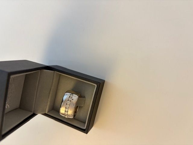 Bagues: Massiver WG Ring mit 9 Diamanten – Neuf (Voir description) à Walenstadt par ricamul 8