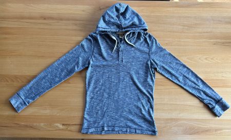 Blau/grau melierter Kapuzenpullover Grösse M