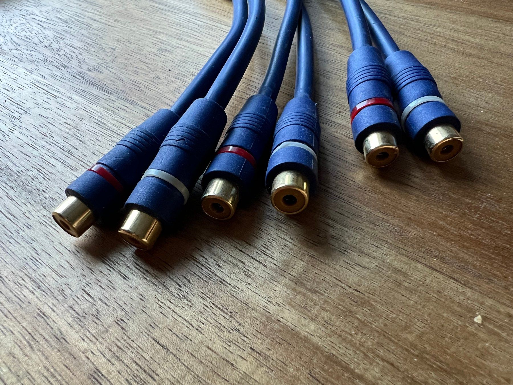 Câbles: Cinch - Kabel, Übergangsstück – D'occasion à Bazenheid par rue_6hcy 1