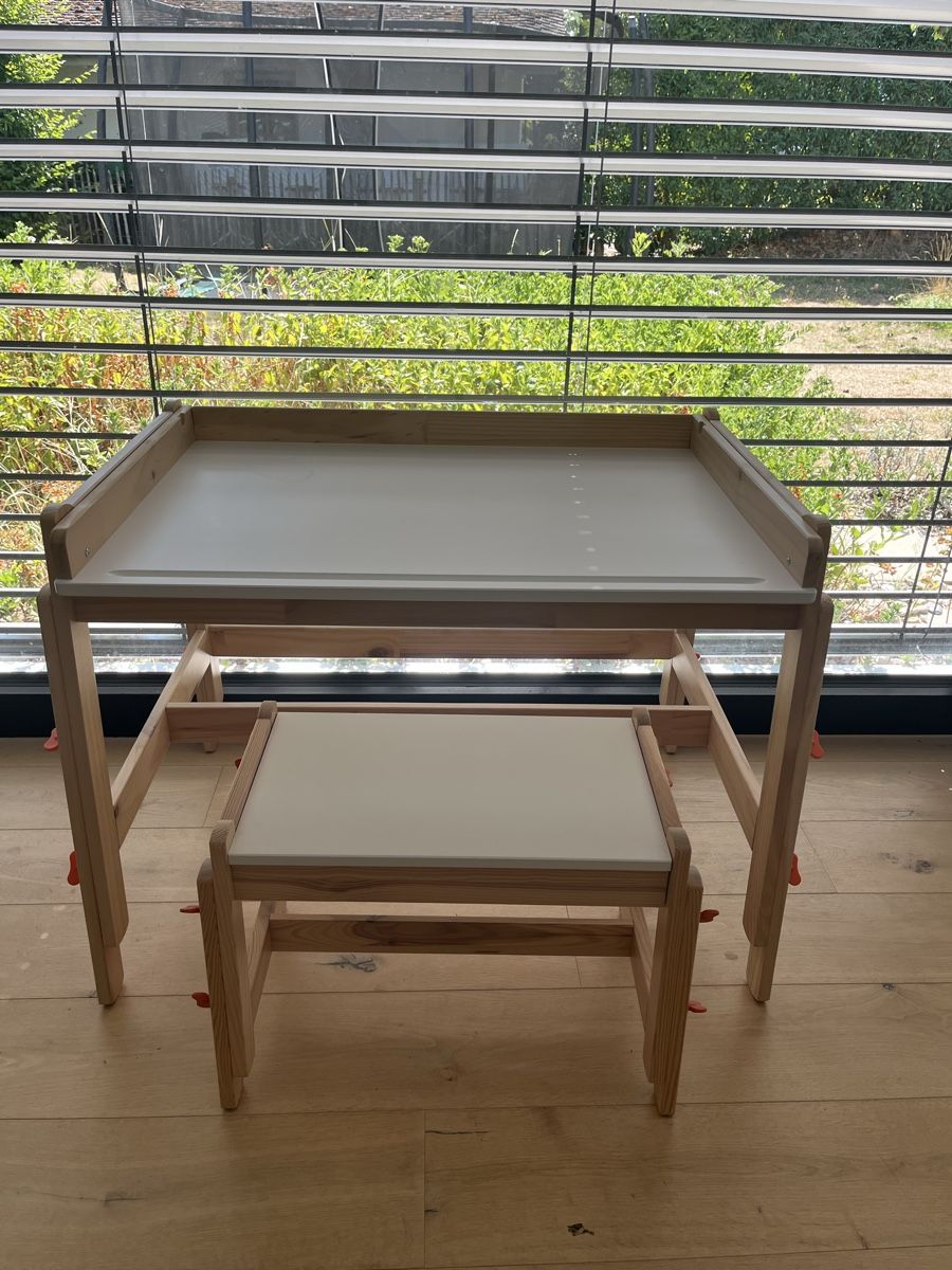 Schreibtische: Ikea Kinderschreibtisch – Neu (gemäss Beschreibung) aus Meyriez von pascalkeller86 3