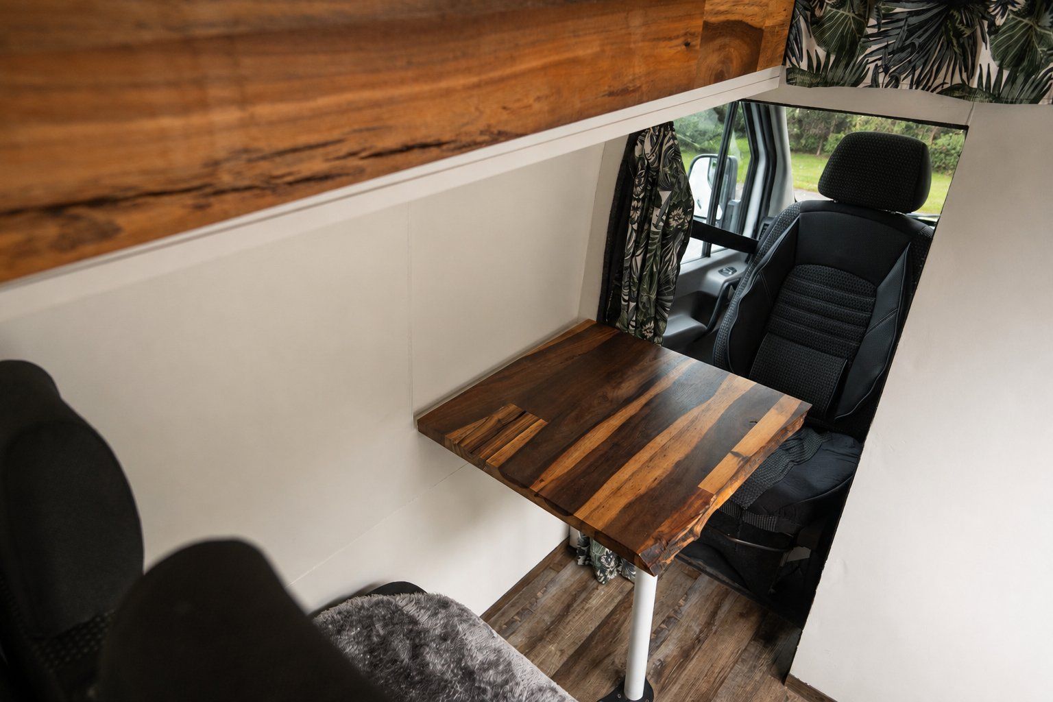 Mercedes-Benz Camping Fahrzeuge: Einzigartiger Sprinter Camper mit Neuem Motor ab MFK – Gebraucht aus Rothrist von miiromiro 6