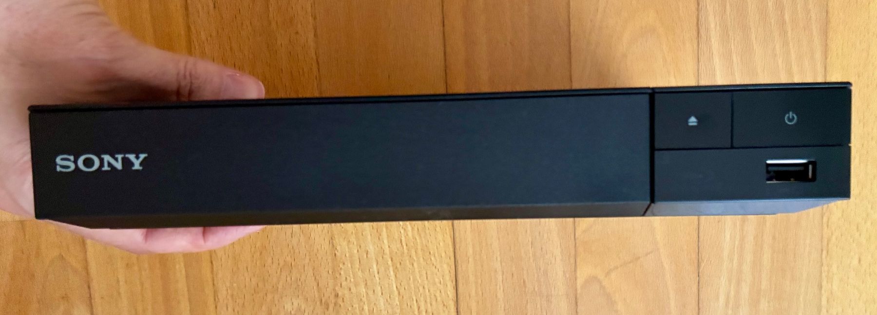 Tutti i DVDs: Sony DVD Player Blue Ray – Usato da Winterthur venduto da 4Klang 2