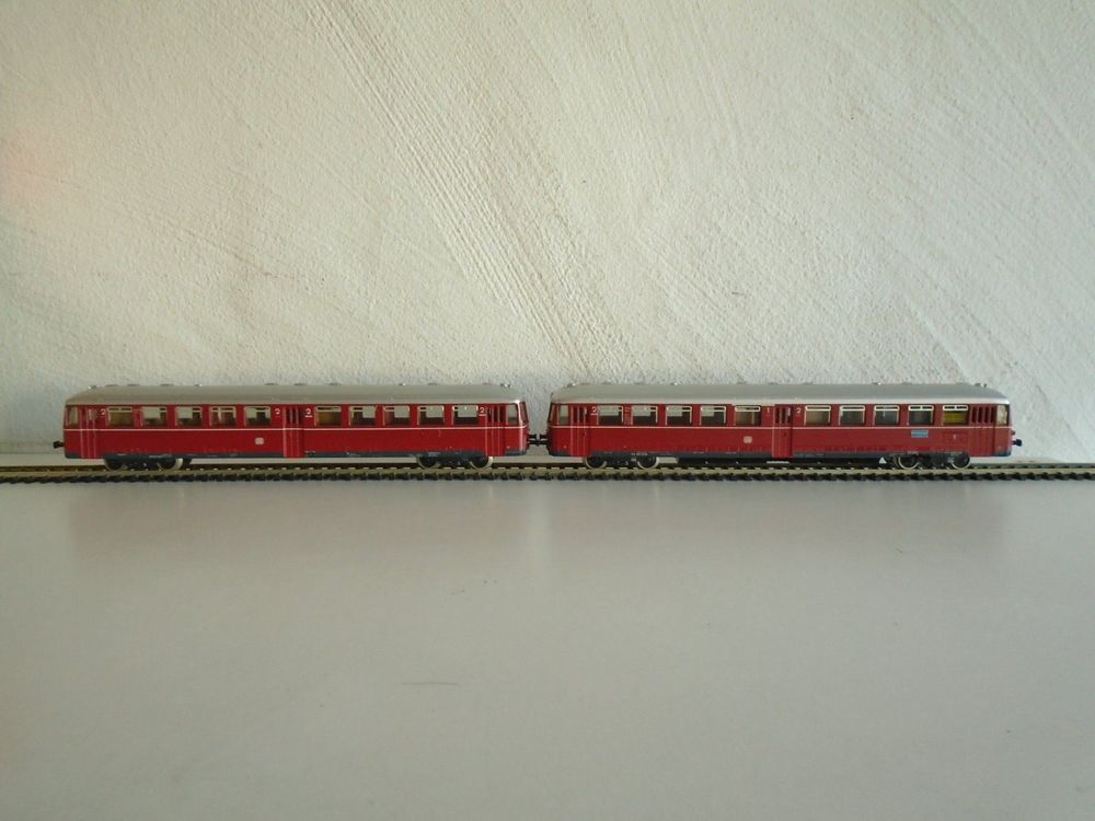 Märklin Triebwagen 3428 mit 4 Waggons Spur H0 Digital in der