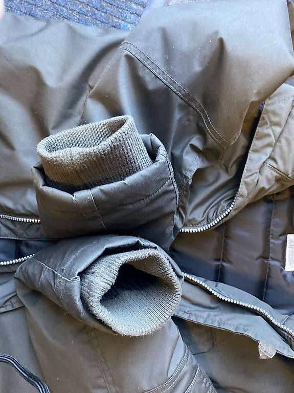 Giacche: Winterjacke/Parka – Usato da St. Gallen venduto da Konstanza 2