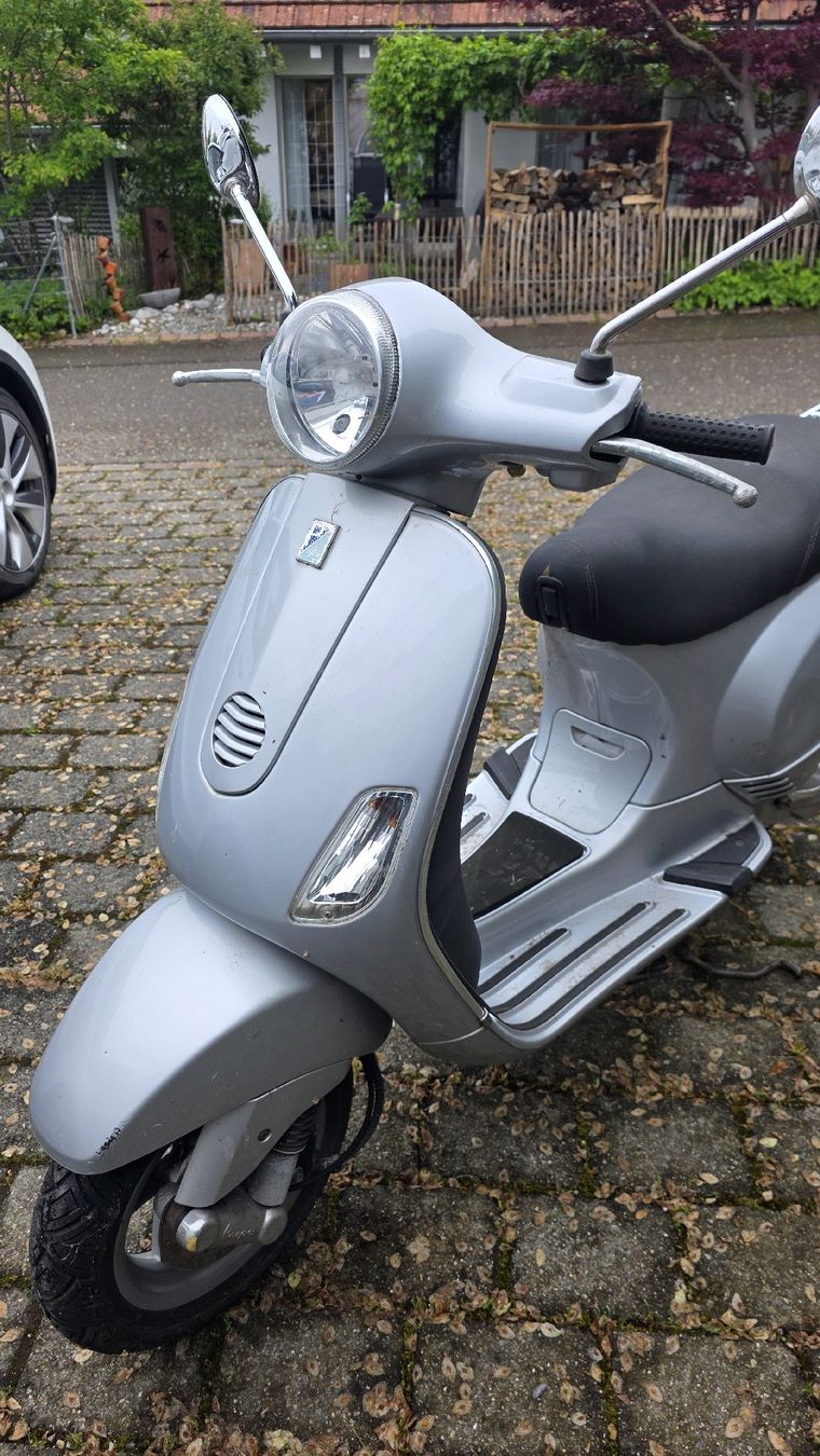Vespa Scooter: Vespa Roller LX2 50ccm 2 Takt, Bj – Usato da Zürich venduto da Dschloesser 4